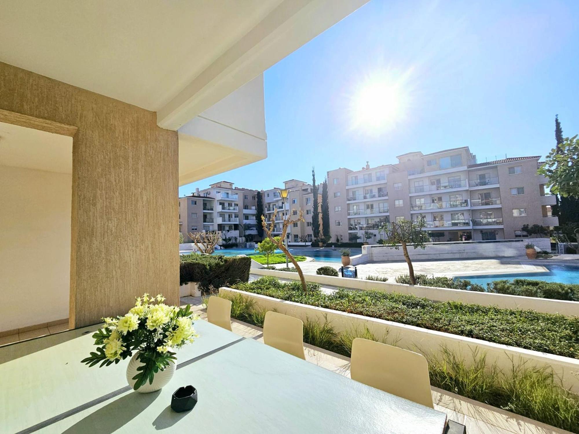 Elysia Park Apartments Πάφος Εξωτερικό φωτογραφία