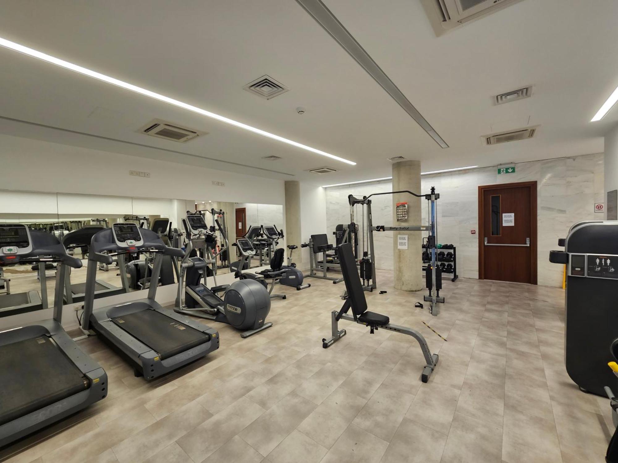 Elysia Park Apartments Πάφος Εξωτερικό φωτογραφία