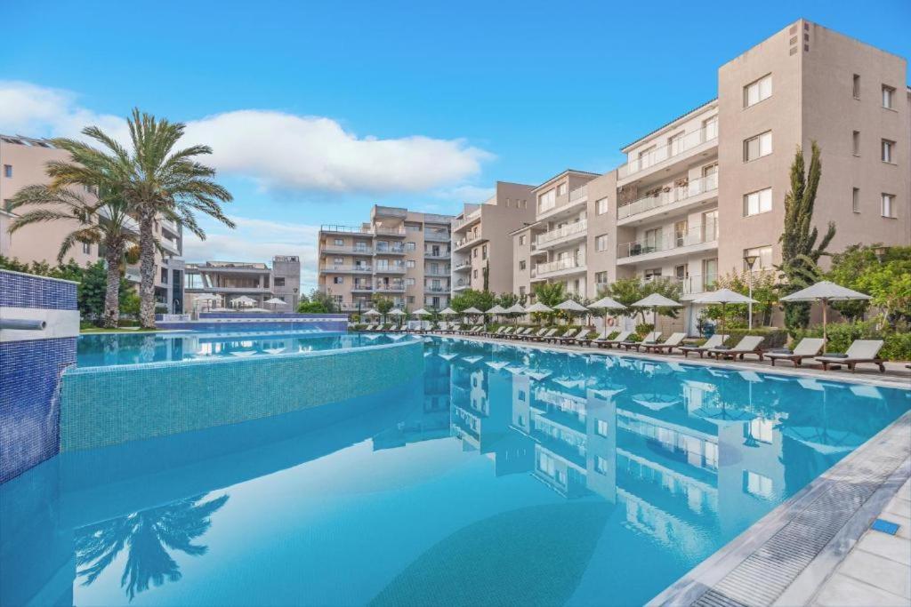 Elysia Park Apartments Πάφος Εξωτερικό φωτογραφία